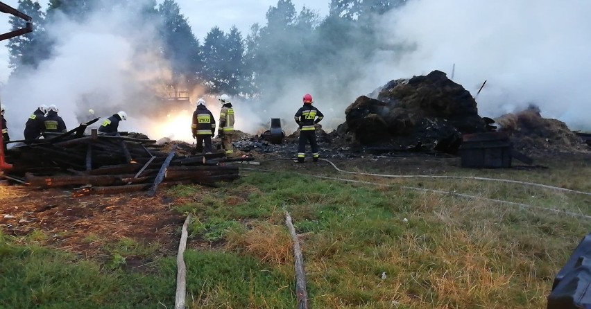 Pożar stodoły w Włynicach. Ruszyła pomoc dla poszkodowanego rolnika. Trwa zbiórka pieniędzy