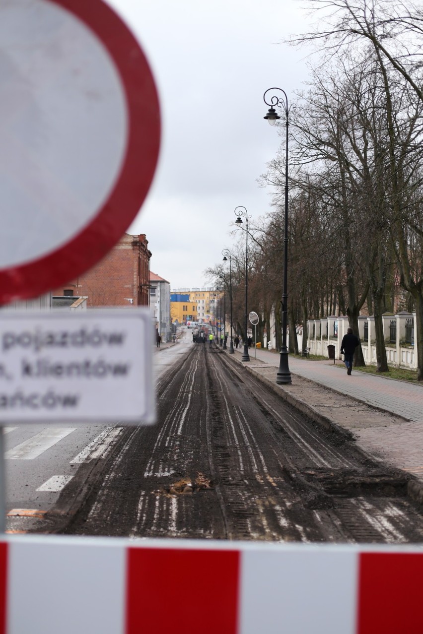 Łomża. Ulica Giełczyńska wyłączona z ruchu także dla pieszych [zdjęcia]