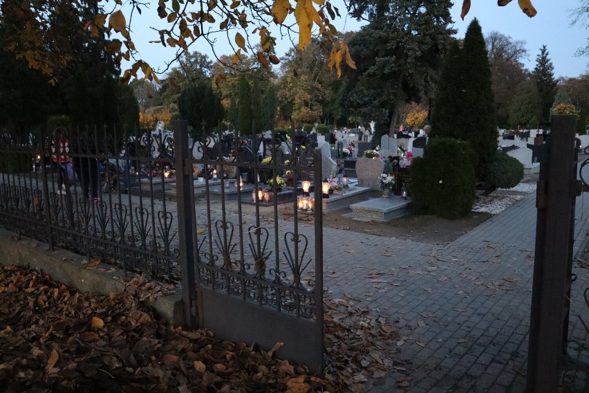 Cmentarz przy ul. Kąkolewskiej w Lesznie