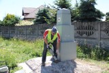 Trwa demontaż i wywózka dwóch pomników Armii Czerwonej ZDJĘCIA 