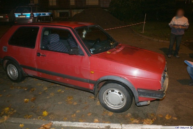 Dyżurny bielskiej Policji otrzymał zgłoszenie o potrąceniu kobiety przez volkswagena. Mundurowi natychmiast pojechali na miejsce.