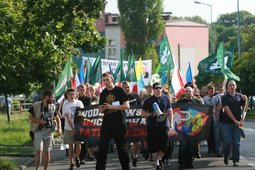 Marsz wyzwolenia Wodzisławia. Marsz narodowców w Wodzisławiu Śląskim [ZDJĘCIA, FILM]