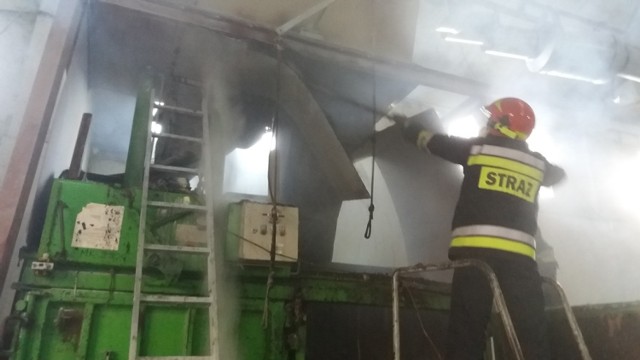 Pożar w Zbiersku pod Kaliszem. Paliło się w hali produkcyjnej jednego z zakładów