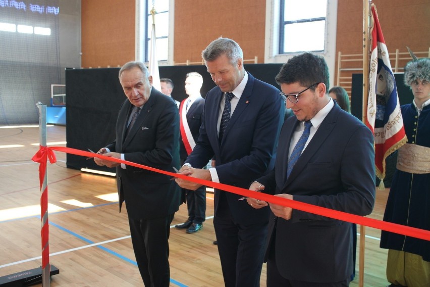 W Kielcach, przy Szkole Mistrzostwa Sportowego otwarto nową halę sportową. Za 15 milionów! (DUŻO ZDJĘĆ)