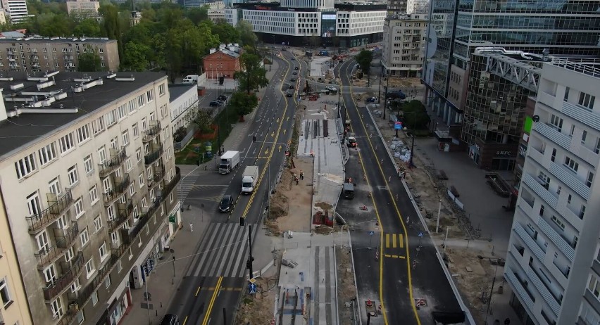 Buspas na Puławskiej utworzony przez środek budowy