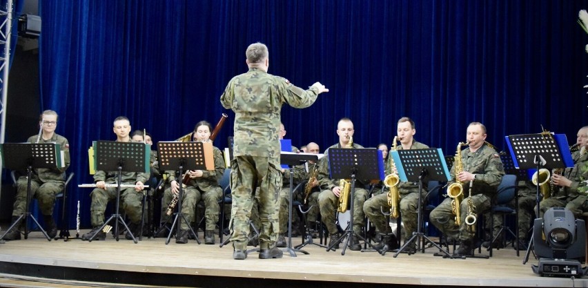 Orkiestra Reprezentacyjna Wojsk Obrony Terytorialnej w przededniu ważnych uroczystości. Muzycy wystąpią w Radomiu