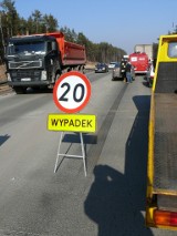 Karambol na krajowej ósemce w okolicach Czerniewic. Zablokowana droga