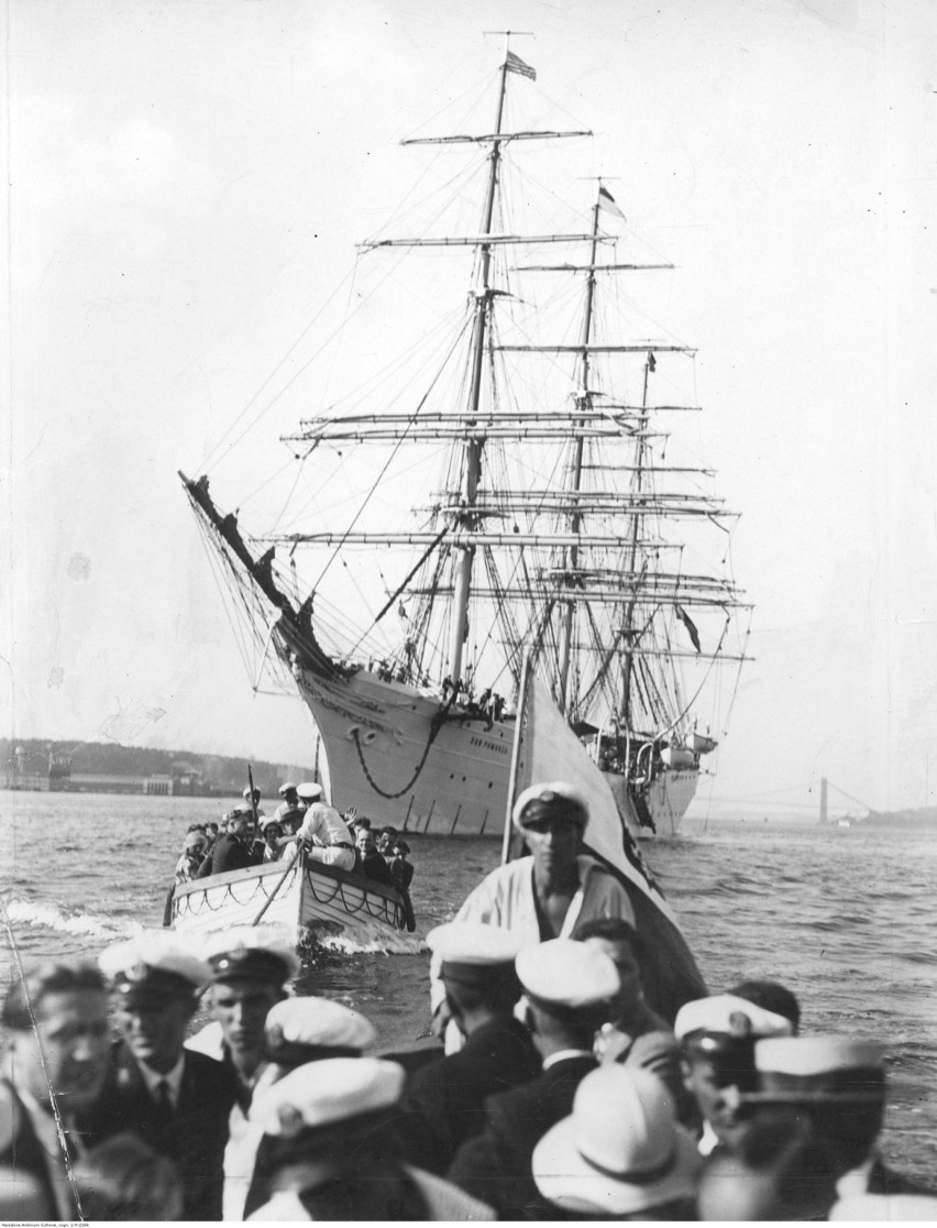 Dar Pomorza zawija do Nowego Jorku w lipcu 1931 roku