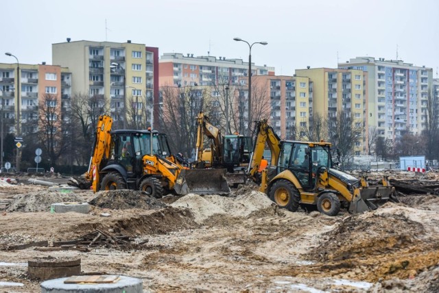 Przy węźle Szarych Szeregów kierowców czekają kolejne zmiany.