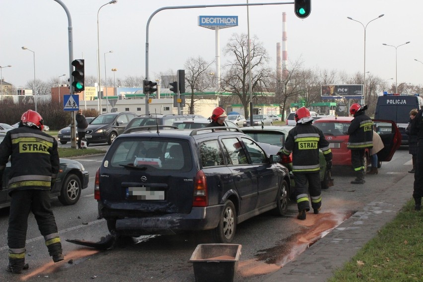 Sprawca wypadku na al. Jana Pawła w Łodzi był pijany