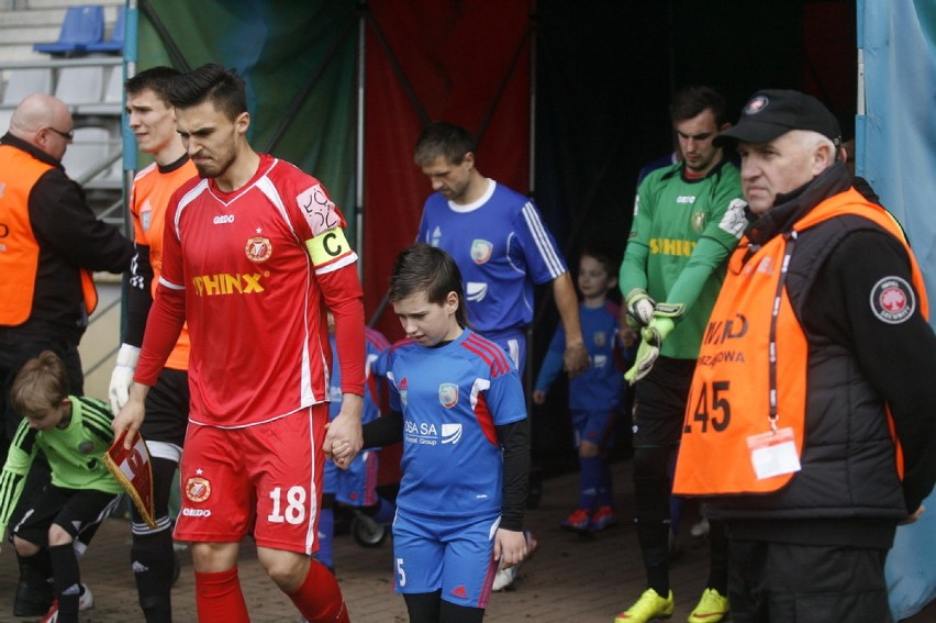 Miedź Legnica rozgromiła Widzew Łódź (ZDJĘCIA)