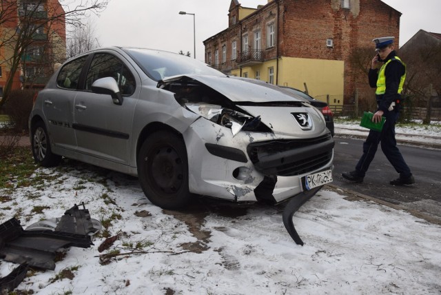 Zderzenie dwóch samochodów na ulicy Polnej w Kalisz