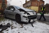 Zderzenie dwóch samochodów na ulicy Polnej w Kaliszu ZDJĘCIA
