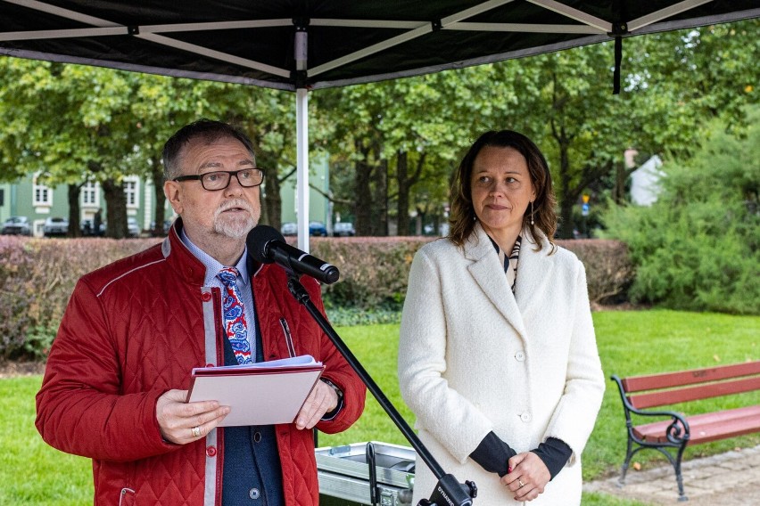 Wystawa "Przyszłym pokoleniom. 60 lat misji Narodowego...