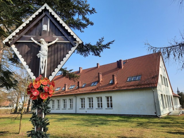 Hospicjum stacjonarne powstaje w budynku byłej szkoły podstawowej w Smardach Górnych.