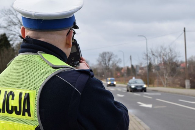 Kary za przekroczenie prędkości są dotkliwe. Przekonał się o tym kierowca, który pędził przez Stare Czaple 123 km na godzinę.