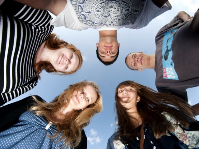 Grupa Magiografia (od dołu po lewej: Karolina Michalczuk, Agnieszka Tekień, Krzysztof Mierzejewski, Emil Stankiewicz i Milena Łukasiak) zapowiada, że nie poprzestanie na jednym projekcie.