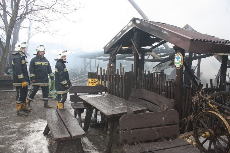 Pożar w Lgotce: Spalił się drewniany budynek należący kiedyś do GOPR-u