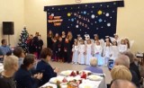 Bożonarodzeniowe jasełka zostały wystawione w Niewieszu w gminie Poddębice ZDJĘCIA