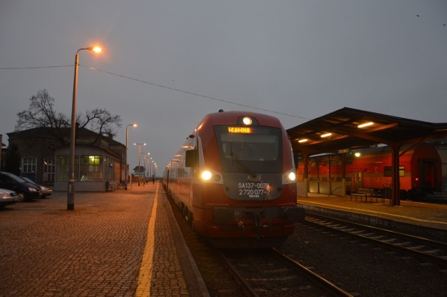 Przewoźnik kolejowy na trasie Chojnice -Tuchola - Bydgoszcz nie zawsze zapewnia dwa wagony, by nie powodować tłoku w pociągu