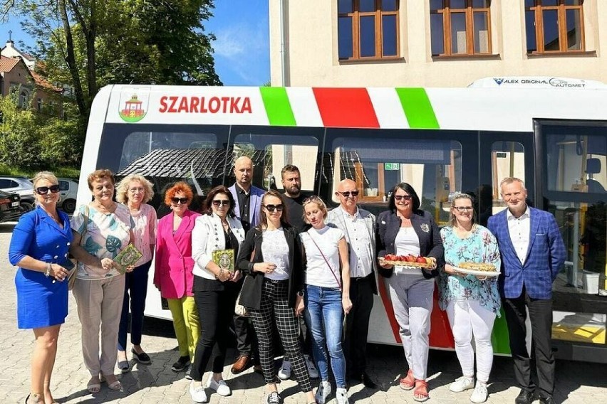 Jedlina-Zdrój kupiła elektryczny autobus. Bedzie woził ludzi...