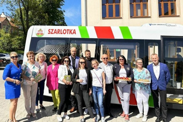 Jedlina-Zdrój kupiła elektryczny autobus. Bedzie woził ludzi za darmo!