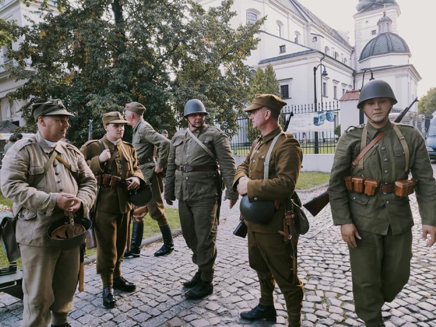 Drużyna Tradycji 70. Pułku Piechoty wzięła udział w rekonstrukcji  bitwy nad Bzurą