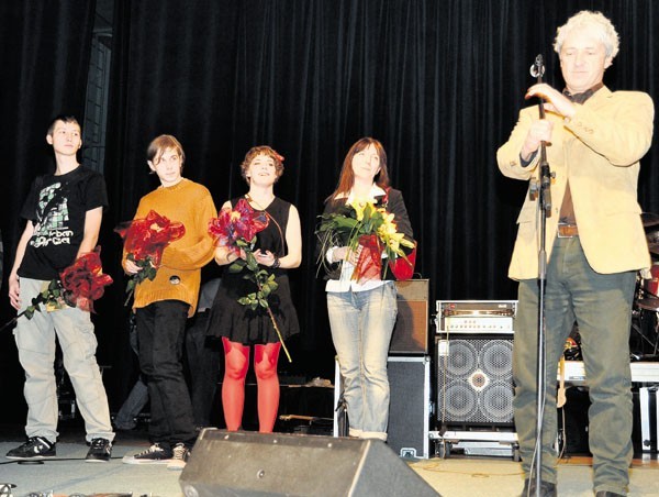 Lech Mackiewicz (z prawej) oraz Agnieszka Madej, Malina, Łukasz i Radosław