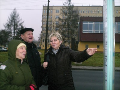 Jolanta Kosińska i inni pasażerowie PKM Jaworzno chcą, aby autobus linii S jeździł częściej spod Szpitala Wielospecjalistycznego