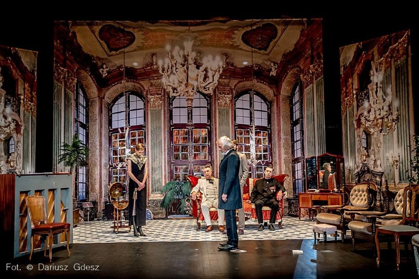 Teatr Dramatyczny w Wałbrzychu zaprasza na przedpremierowe pokazy „Instytutu Goethego"  [ZDJĘCIA]