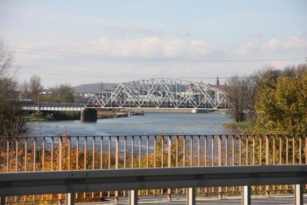 Most kolejowy na Dąbiu