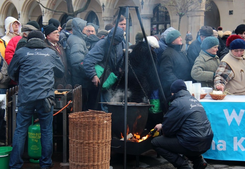 Kraków 18 grudzień 2011...15-ta Wigilia dla bezdomnych i potrzebujących