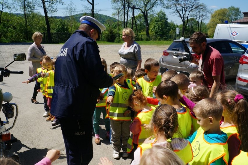 Jeleśnia: Policjanci odwiedzili przedszkolaków [ZDJĘCIA, WIDEO]