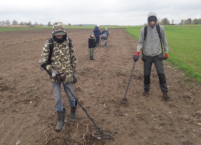 Młodzi poszukiwacze skarbów ze Szkoły Podstawowej nr 2 w Złotowie - znów w akcji