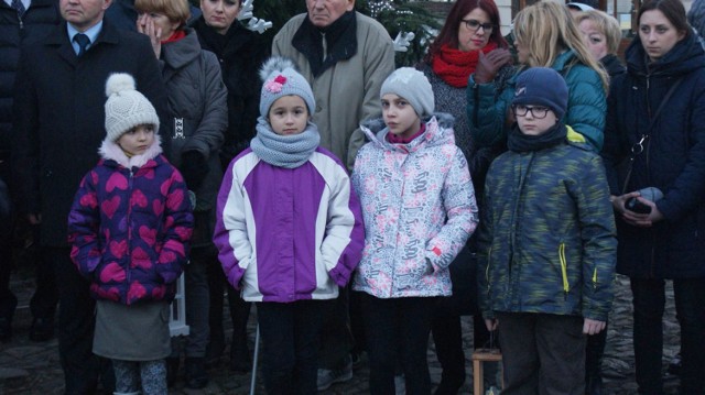 Harcerze Hufca Ziemi Przemyskiej przekazali służbom mundurowym oraz mieszkańcom Przemyśla Betlejemskie Światełko Pokoju.

Wigilia dla ubogich w Przemyślu:
