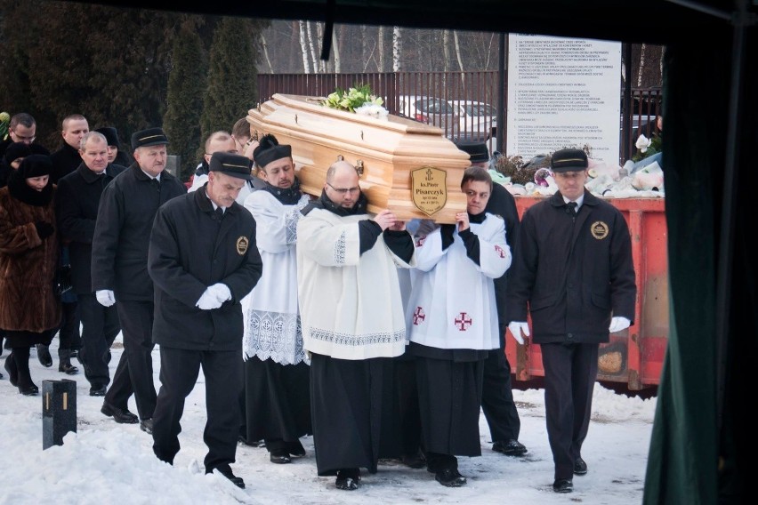 Pogrzeb ks. Piotra Pisarczyka [ZDJĘCIA]