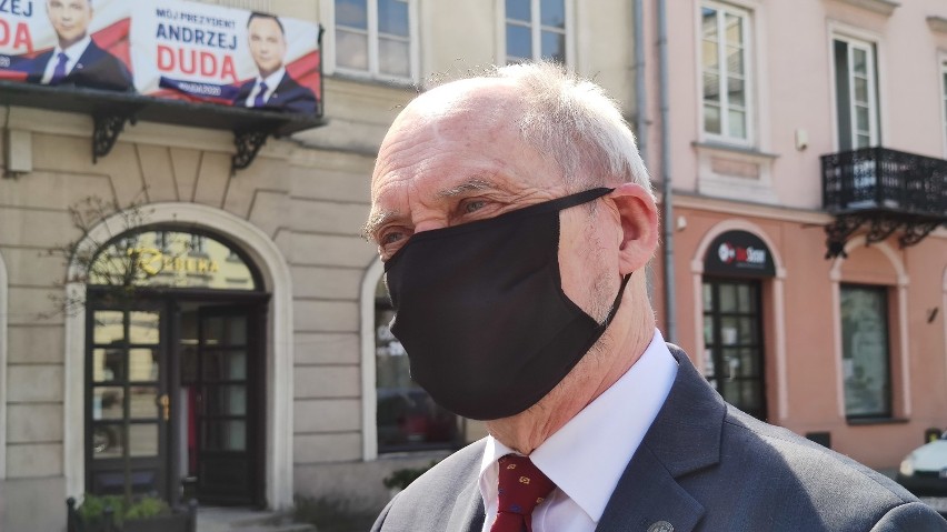 Wybory prezydenckie  2020: Posłowie PiS Macierewicz i...