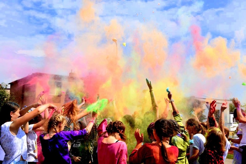 Festiwal Kolorów w Akademickim Zespole Szkół Ogólnokształcących 