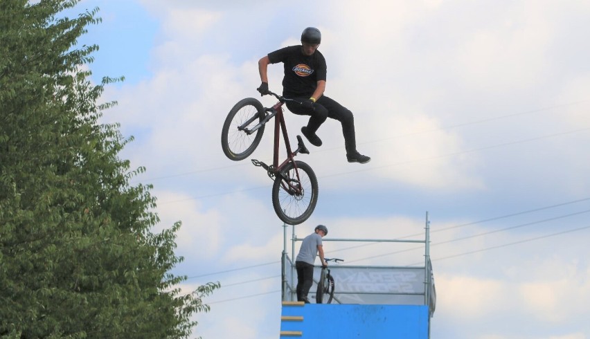 Chełm. To był niezwykle ekstremalny popis rowerowy w ramach Extreme Bike Tour. Zobacz zdjęcia