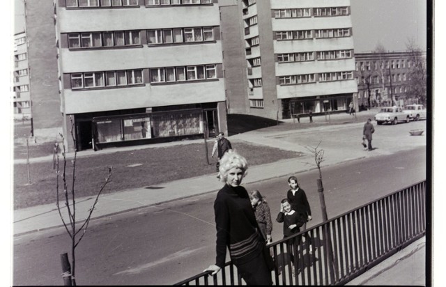 Przepiękne fotografie ze zbiorów Czesława Łuniewicza przedstawiają nieznaną Zieloną Górę lat 70. XX wieku. Zobaczcie niesamowite zdjęcia miasta i ludzi, których wcześniej nie publikowaliśmy! Łezka w oku się kręci... >>>