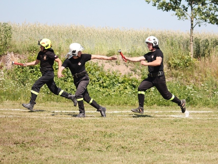 Zawody sportowo-pożarnicze w Żukowie. W rywalizacji wzięło udział 120 zawodników [ZDJĘCIA]