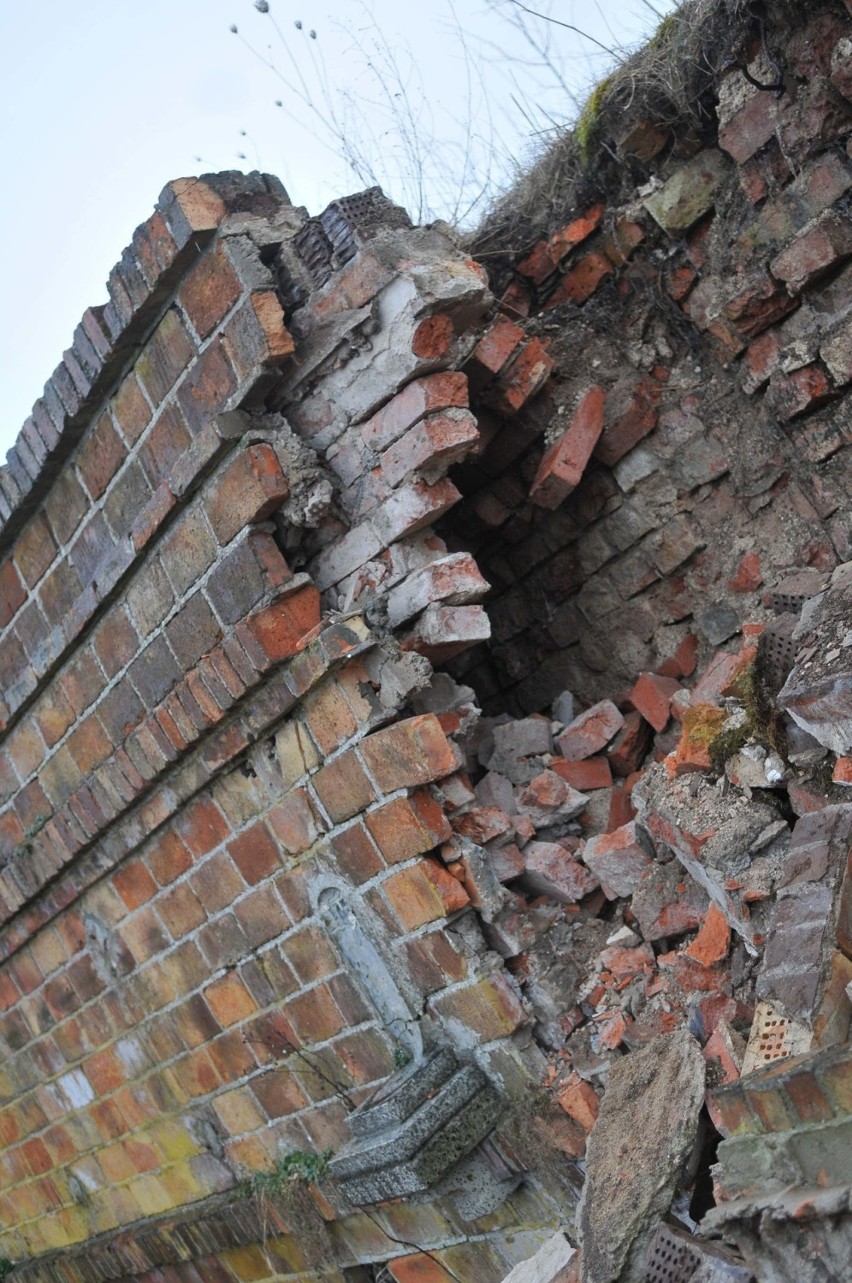 Zawaliła się ściana, dobudowana przy nadszańcu na bastionie...