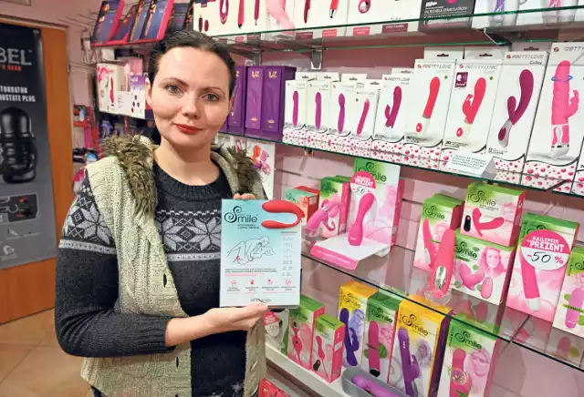 - Ciekawą propozycją są wibratory dające przyjemność obojgu partnerom - Olga Trakul z Pink Shopu.