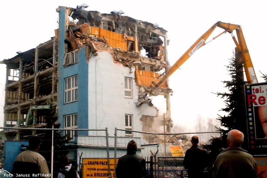 Polanex Gniezno. Zburzenie budynku zakładu przy ulicy Roosevelta