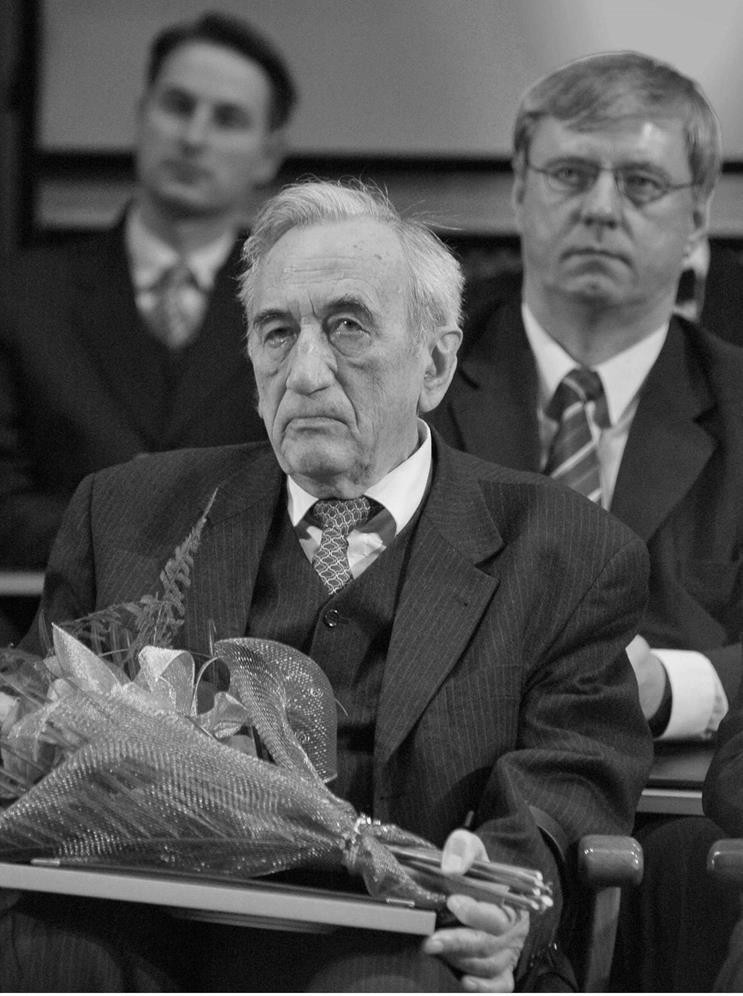Tadeusz Mazowiecki nie żyje. Były premier miał 86 lat
