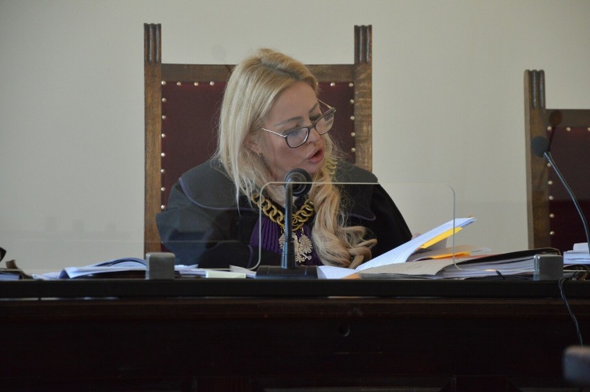 Sędzia Magdalena Kunter-Kwiatkowska odczytywała świadkowi...