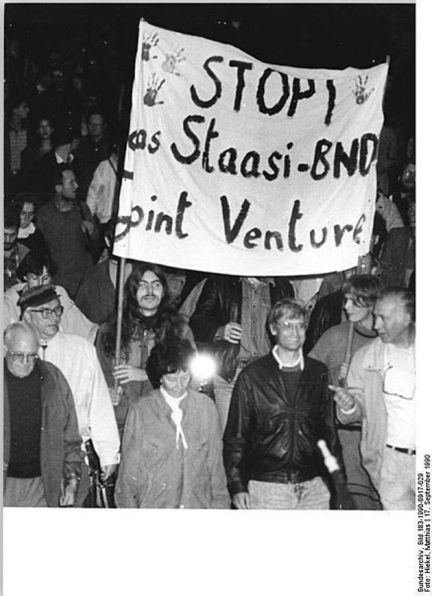 "Poniedziałkowe demonstracje" w Dreźnie. Wrzesień, 1990 rok.