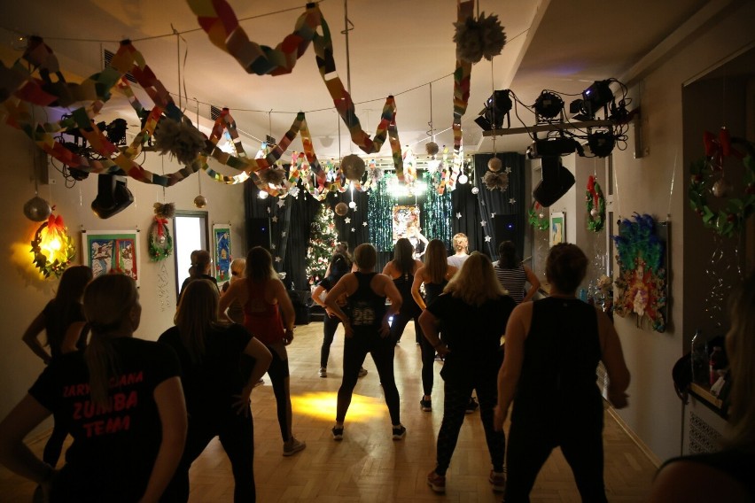 W Domu Kultury "Zameczek" w Kielcach tańczyli zumbę dla Wielkiej Orkiestry Świątecznej Pomocy