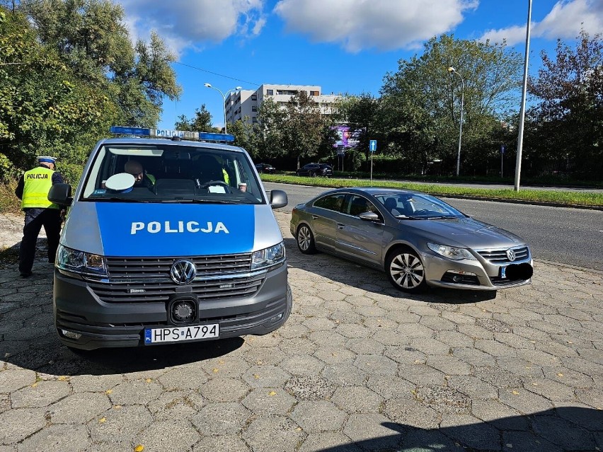 27-letni kierowca jechał ulicą Armii Krajowej w Kielcach za...