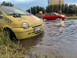 Ulewa przeszła nad Gorzowem. Woda zalała ulice, piwnice i garaże! 